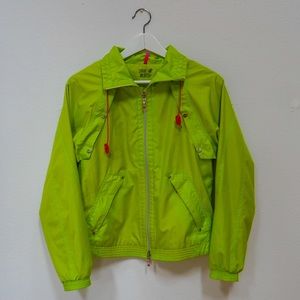 IZOD neon green jacket w/ removable snap sleeves, Small